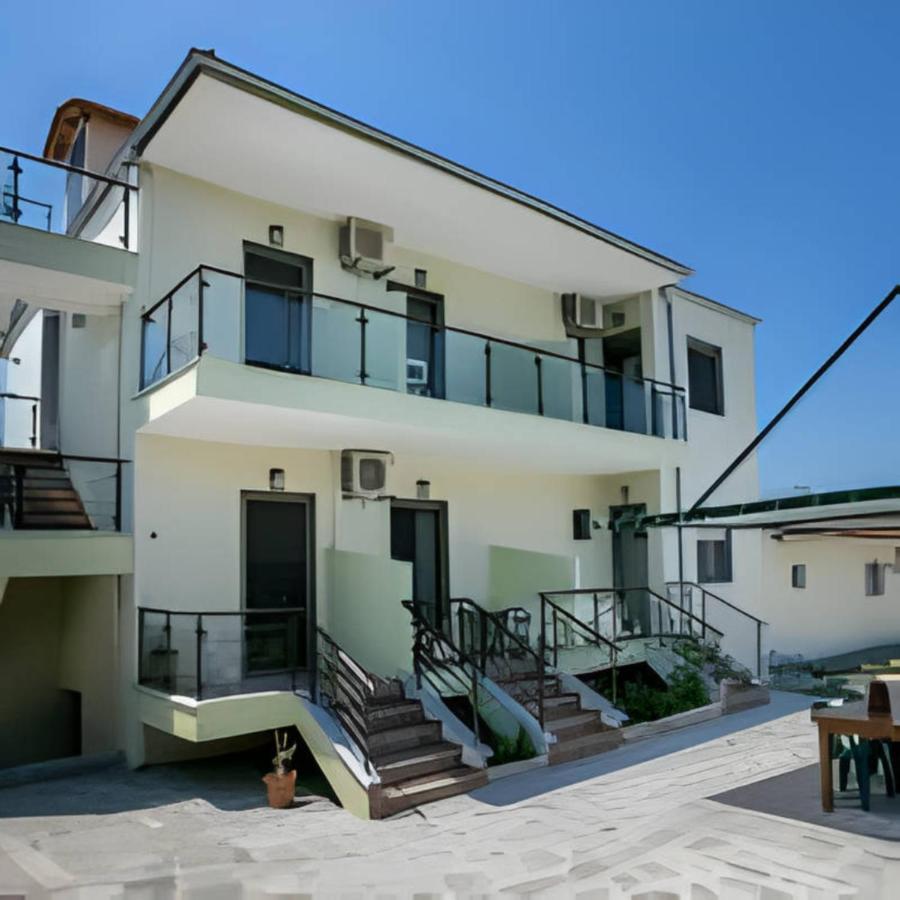 Villa Elista أستريس المظهر الخارجي الصورة
