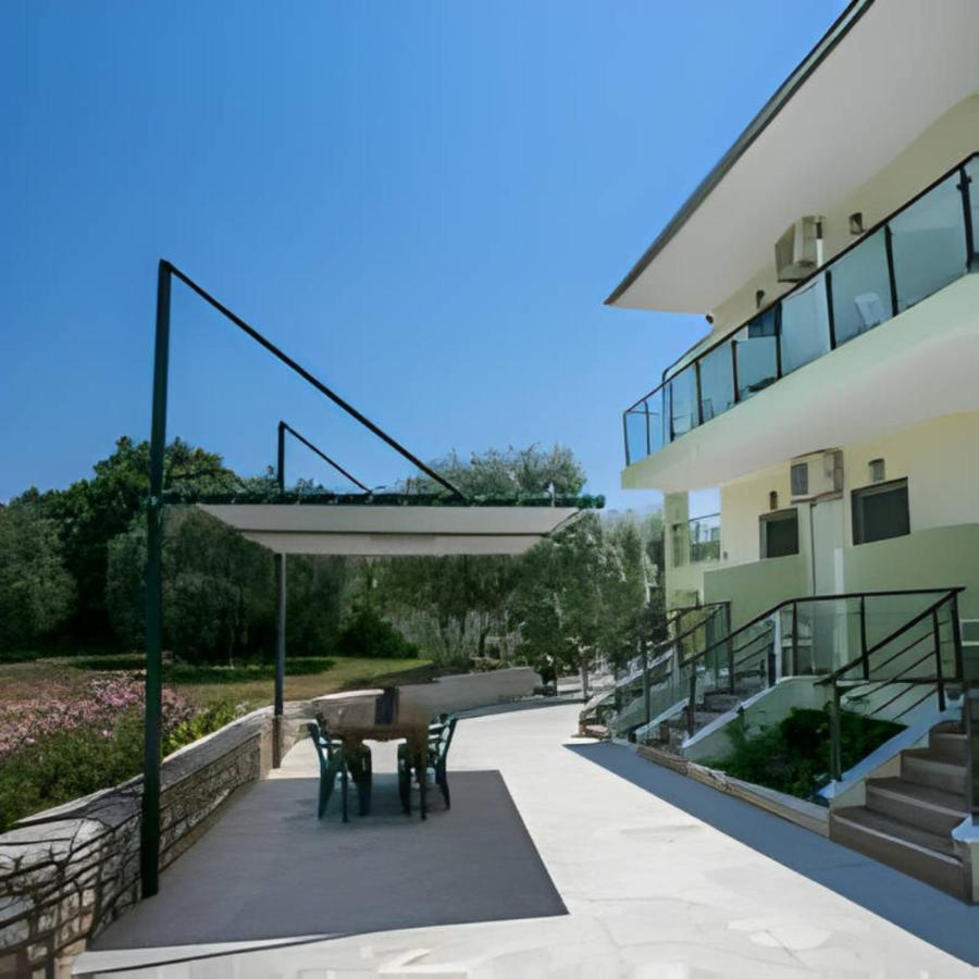 Villa Elista أستريس المظهر الخارجي الصورة